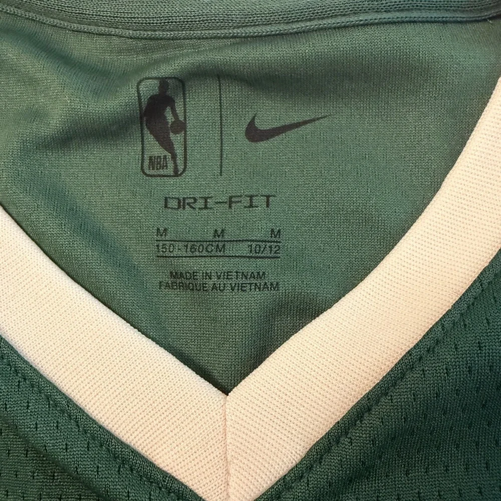 *NEW* Milwaukee Bucks #0 Damian Lillard Jersey Stitched Size m 10/12